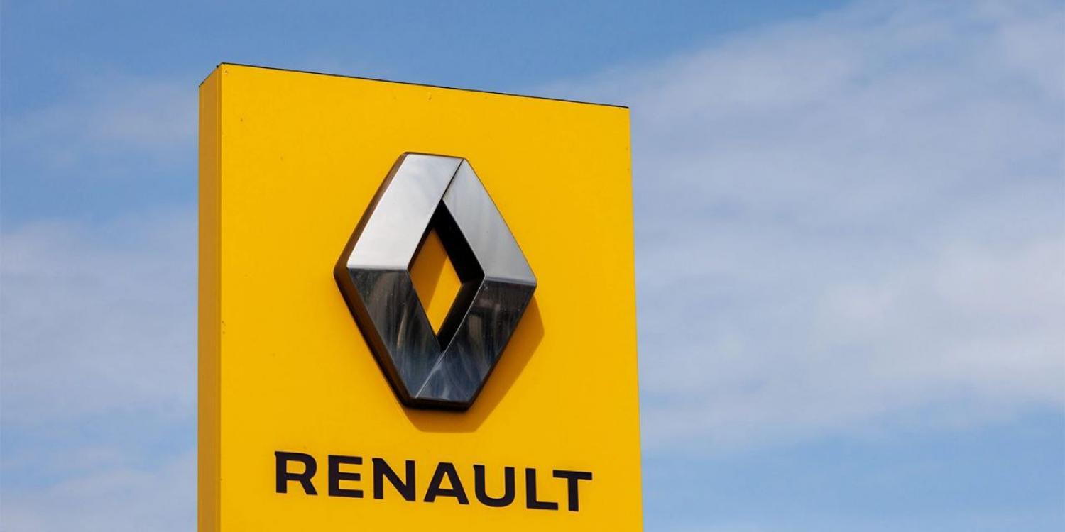 В Госдуме предложили запретить символику Renault